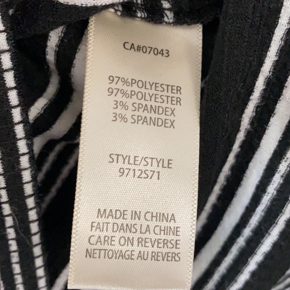 MAX Studio Striped 3/4 Sleeve Top - Picture 5 of 5